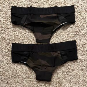 Bundle of 2 Sold out Victoria’s Secret PINK cheekster panty